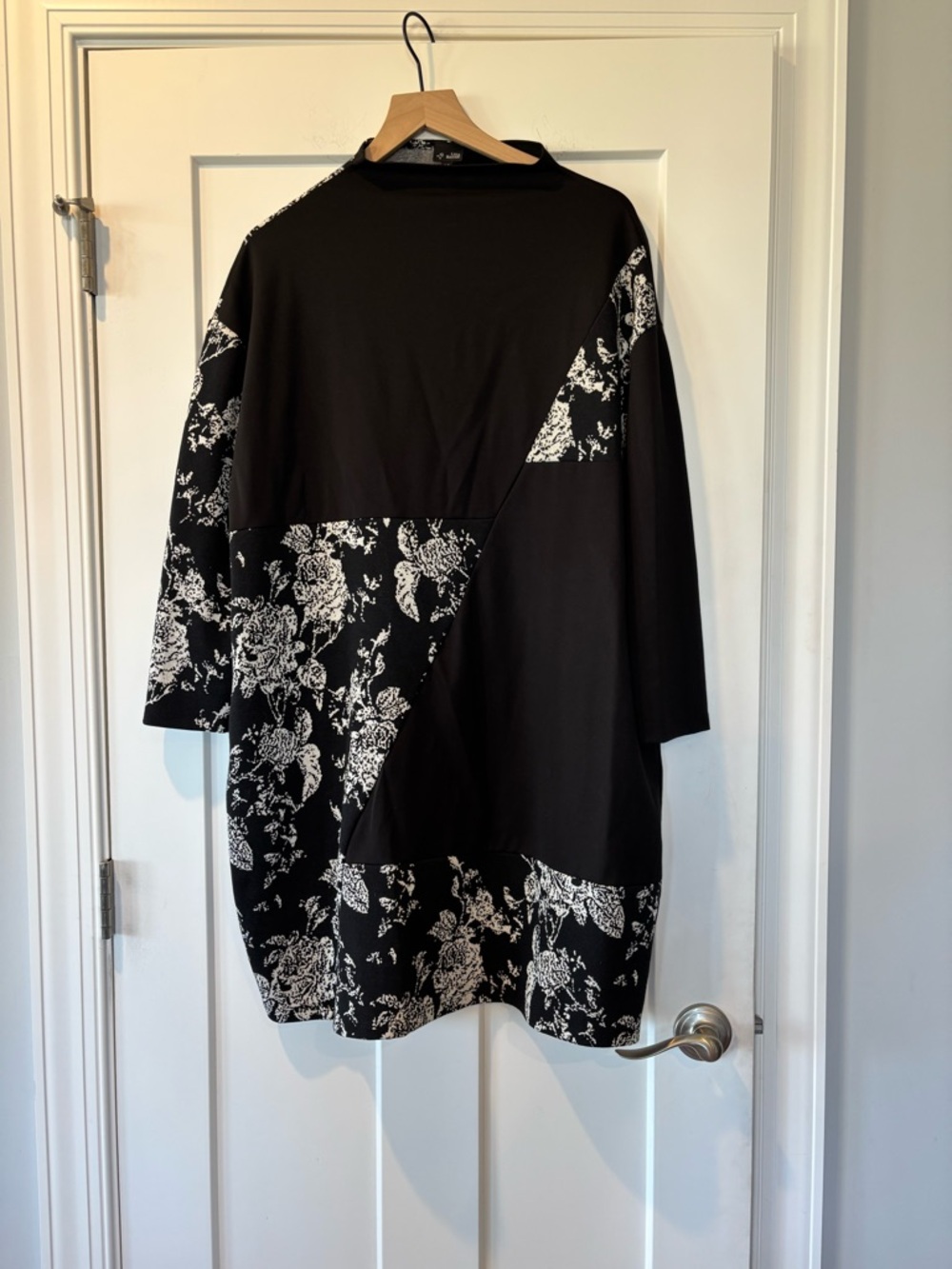 Lisa Bayne Women’s Art to Wear Floral Black Patchwork Dress Funnel Neck USA M